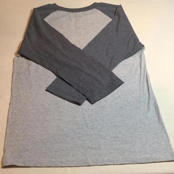 🍁Volcom baseball style shirt Small🍁 - Picture 5 of 7